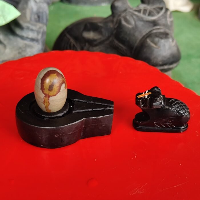 1.5 inch Shivling or 3 inch plate Jaladhari