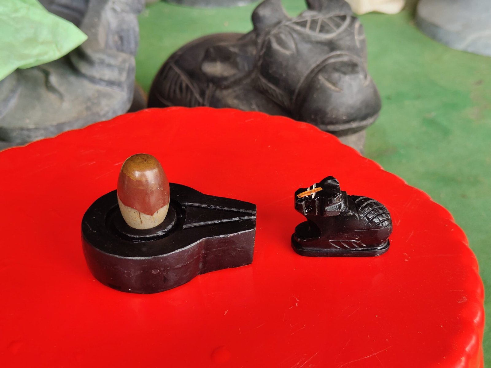 1.5 inch Shivling or 3 inch plate Jaladhari