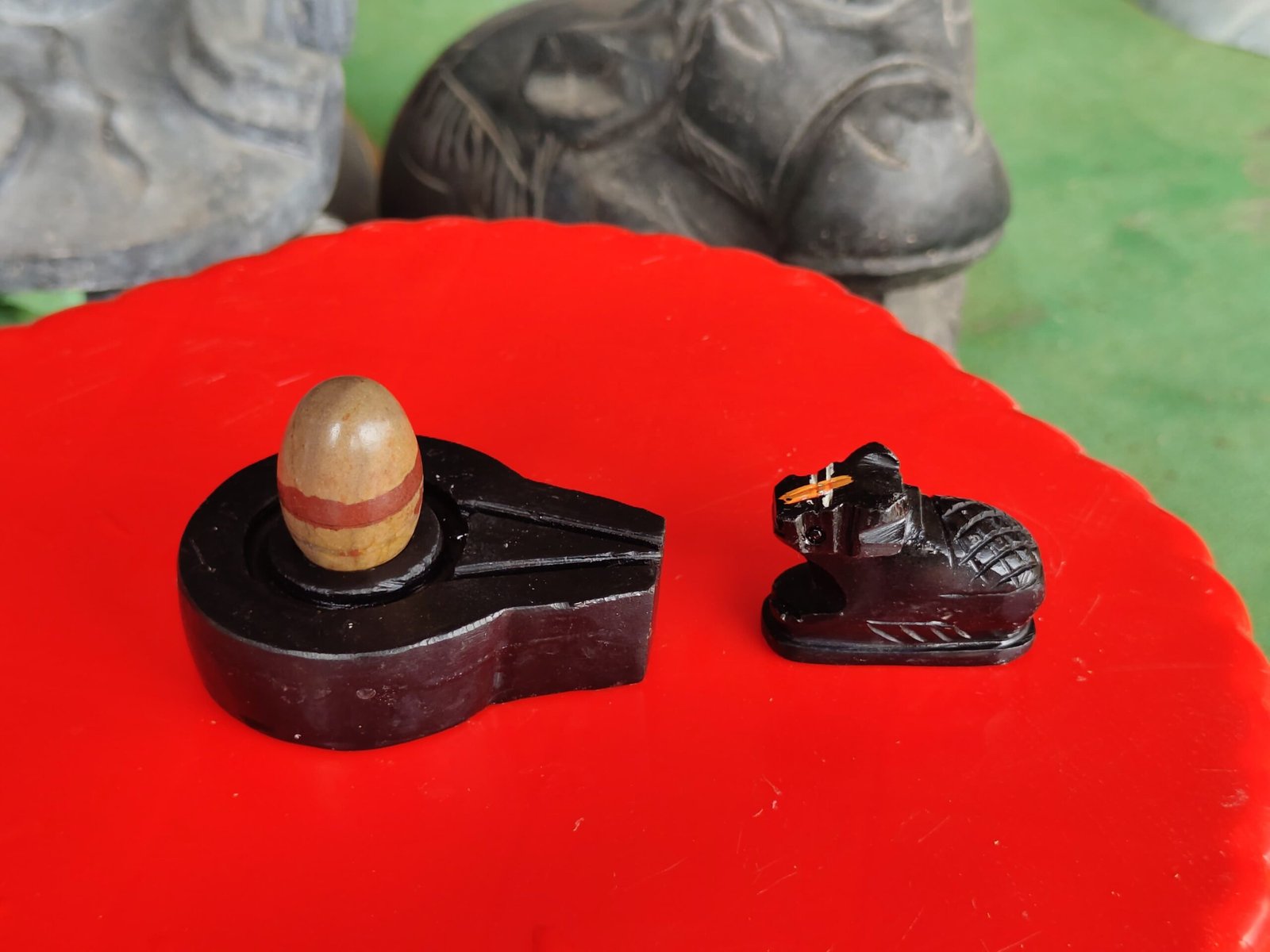 1.5 inch Shivling or 3 inch plate Jaladhari