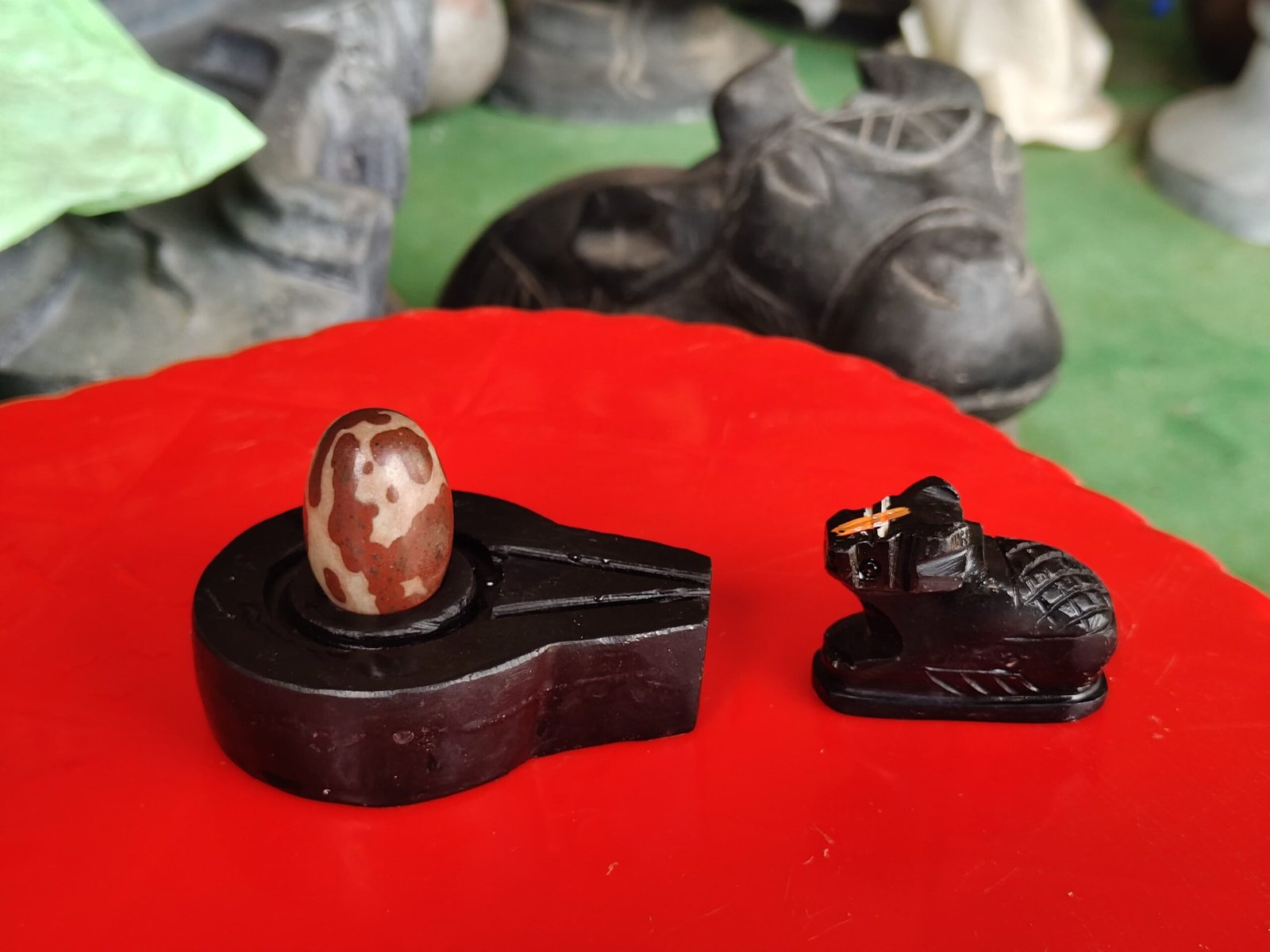 1.5 inch Shivling or 3 inch plate Jaladhari